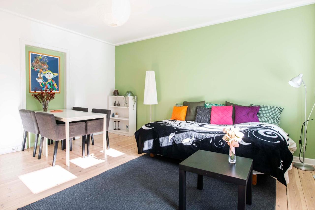 Hyggelig & Lys Lejlighed M.plads Til 4 - Amager * Copenhagen